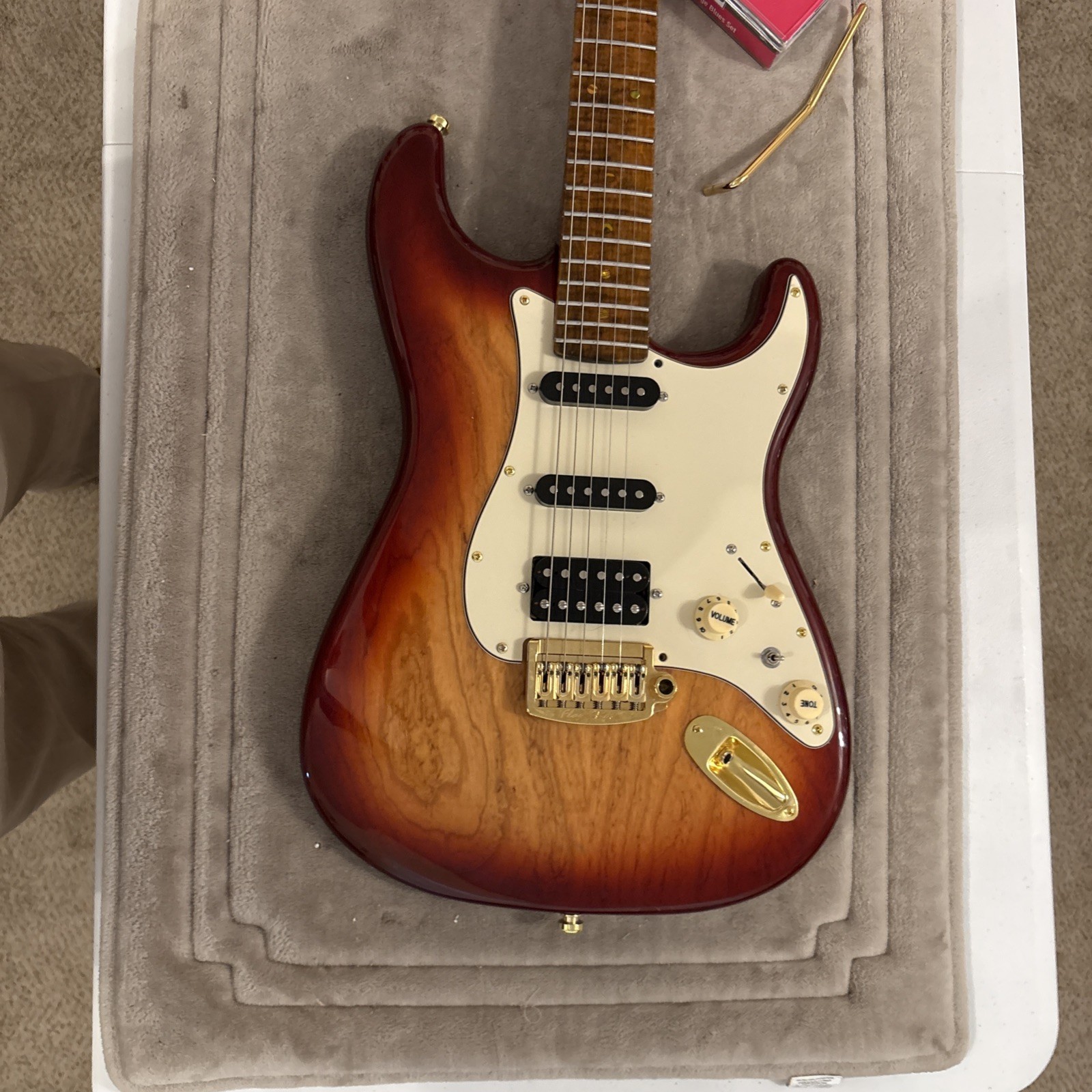 Custom Built Stratocaster , Custom Neck, 5 Way selector,  Gilmore Switching,