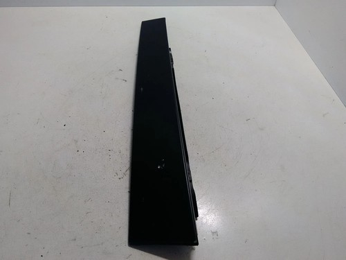 VW CADDY III Furgon 2KA, 2KH, 2CA, 2CH Türzierleiste vorne rechts 28424735