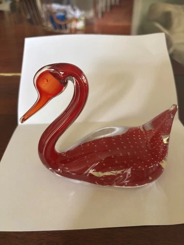 RARE MURANO SOMMERSO AVENTURINE SWAN, Hand-Blown Glass  DEEP RED,  Bubbles, mint