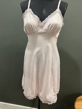 Vintage 1960s Penneys Gaymode Nylon Scalloped Trimmed Pale Pink Sz36 Full Slip
