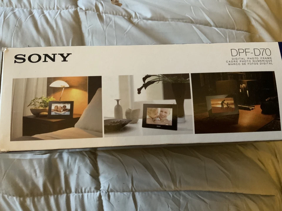 Sony DPF-D72N 7 Inch Digital S-Frame With Remote - BOXED - red  - Image 3 of 4