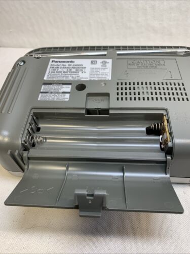 Panasonic RF-2400D Am/FM Radio Tested Working With Power Cord. - Picture 4 of 4