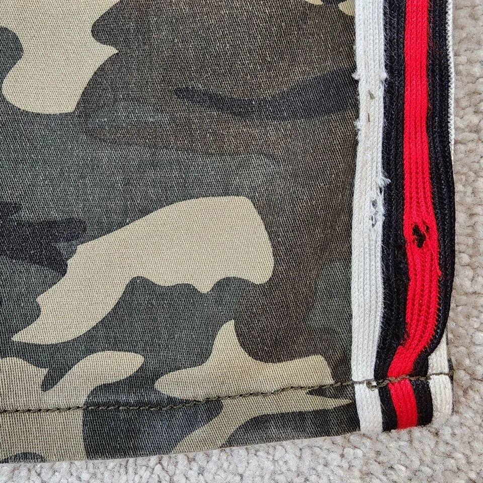 Jeans feminino Hot Kiss camuflagem skinny lírio listras laterais tamanho 13 - Imagem 2 de 4