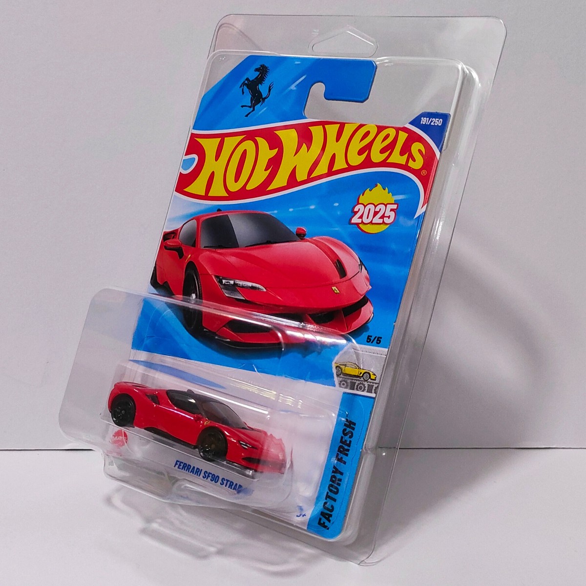ミニカー Hot Wheels Ferrari SF90 Stradale RC Hot Wheels RC 1:64 Ferrari SF90 Stradale Assetto Fiorano