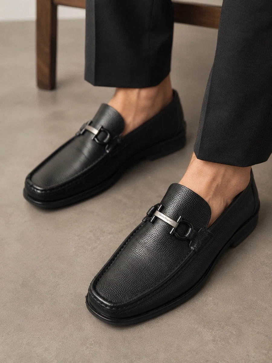 Salvatore Ferragamo Zenith Black Pebble Calf Derby Shoes 10D Vibram Sole Italy 1990s Salvatore Ferragamo Pebble Calf Leather Oxford  main image 3