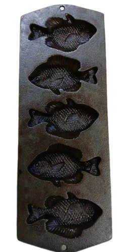 Vintage Lodge USA 5PP2 Heavy Cast Iron Fish Perch Cornbread Mold Pan