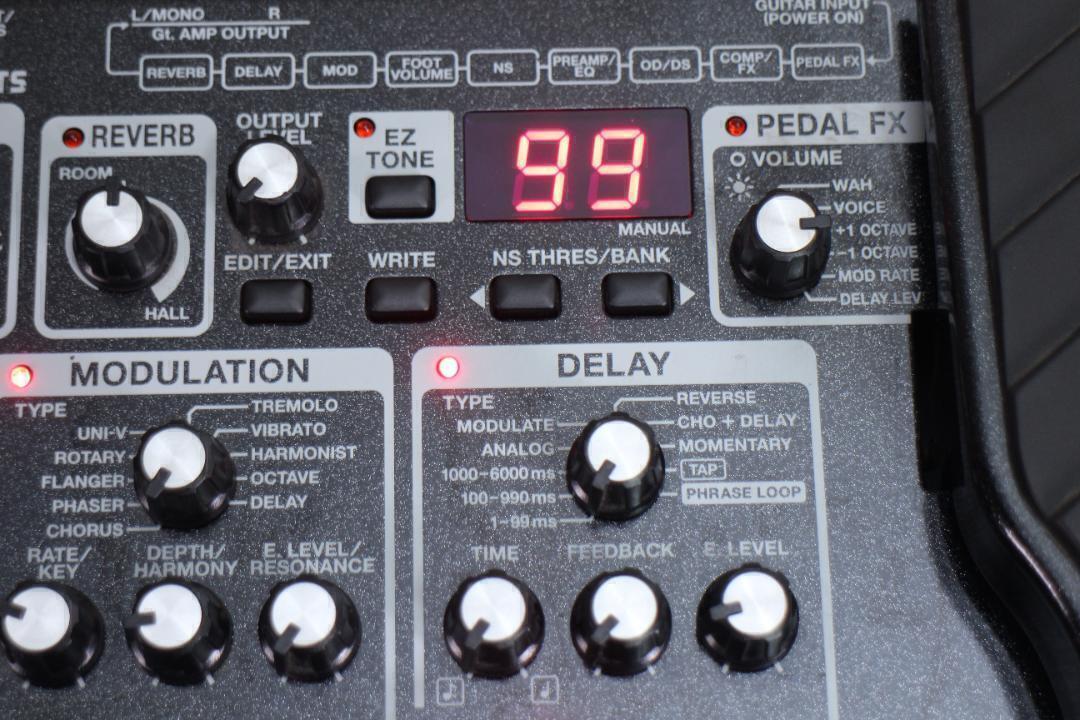 Boss ME-70 Guitar Multiple Effect Pedal Processor 24 bit AUX IN