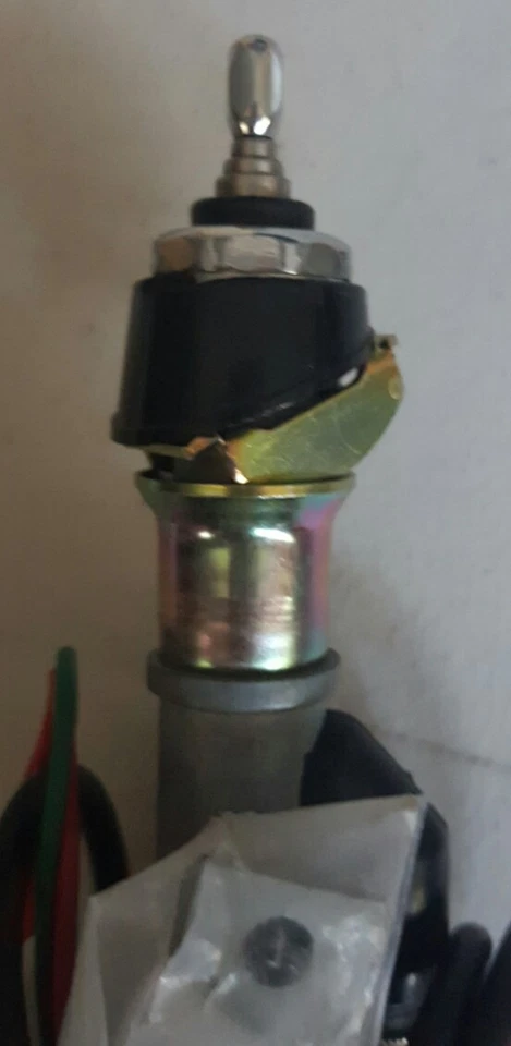 Antena de alimentación universal totalmente automática Harada MX-22 AM/FM se adapta a la mayoría de los autos Foto 4 de 4