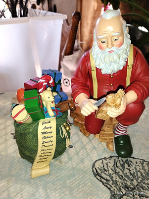 Replacement Col. Bradford Ex. Thomas K. ''The True Meaning of Christmas'' Santa