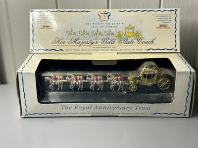 MATCHBOX YESTERYEAR THE QUEEN'S 40TH ANNIVERSARY GOLD SLATE COACH