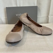 Vionic Women  s Nude/Pink Leather Ballet Flats with Arch Support SZ6.5 New In Box