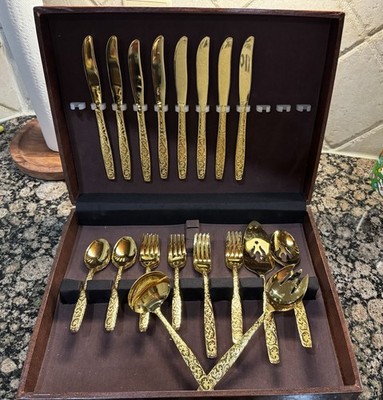 Americana Golden Heritage 36 Piece Flatware Set