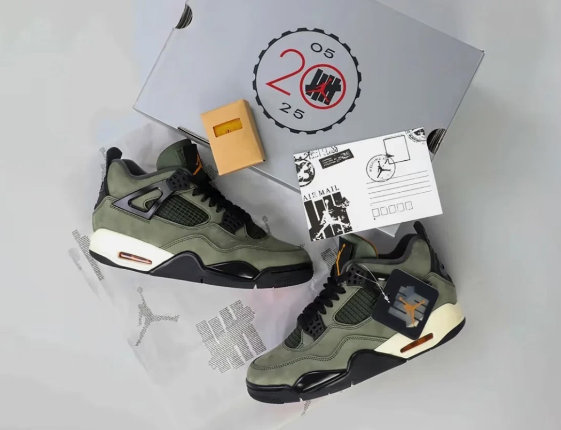 UNDEFEATED × Nike Air Jordan 4 Retro \"De 78286ac2-3d70-415f-9c26-