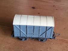 Triang Hornby Railways T71 Goods Van TT Gauge 