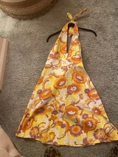 moda international Size 6  17 1/2 Across 38 1/2 Long