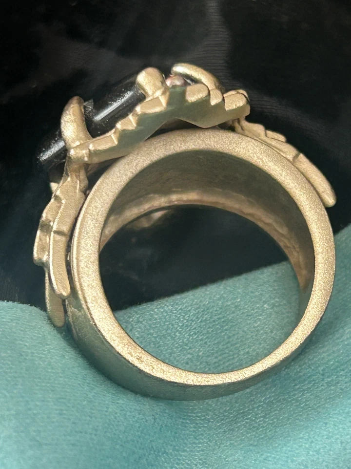 Anillo vintage Kendra Scott tono dorado con piedra negra talla 7 Foto 3 de 4