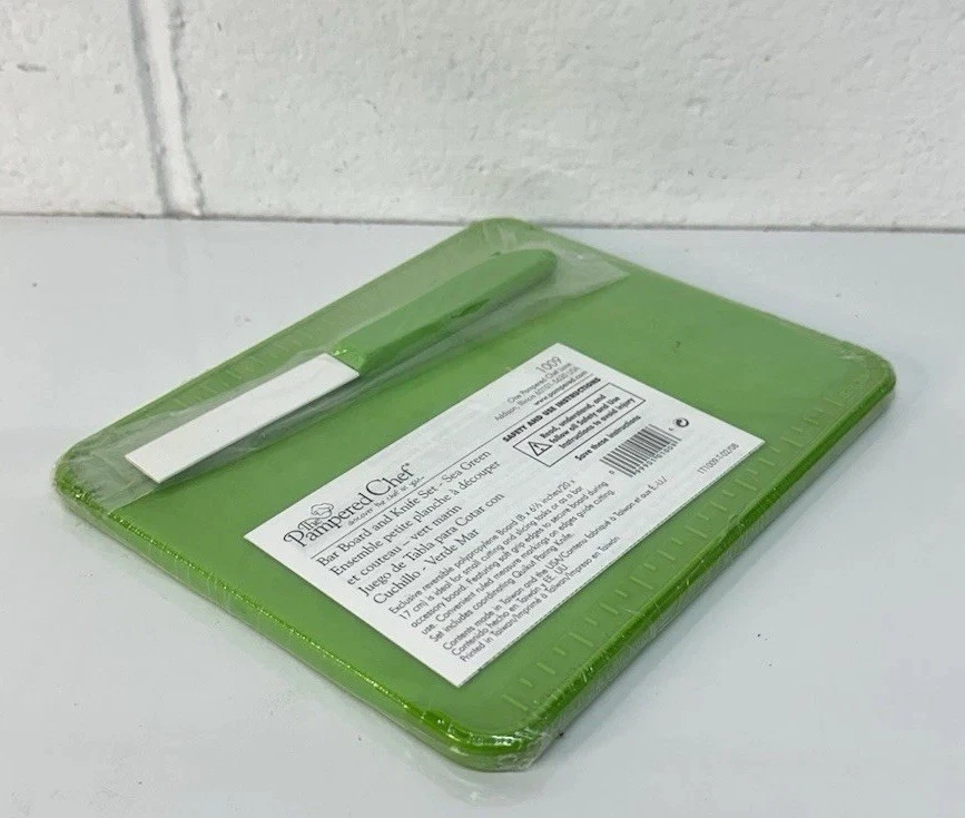 The Pampered Chef Bar Board And Knife Set - Sea Green - Image 2 of 4