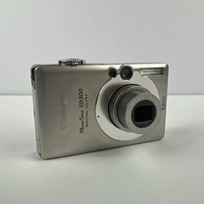 Canon PowerShot SD300 Digital ELPH Camera Damaged Screen