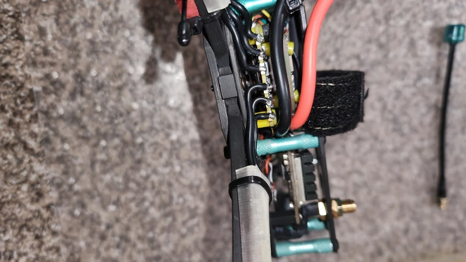 Custom 3-4S Long Range Drone (ELRS) With two Radios Plus Extras - Image 2 of 4