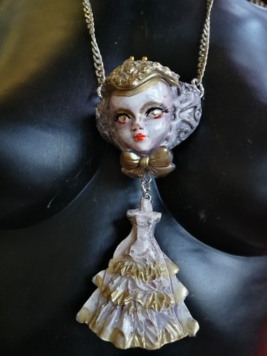 Doll Head Jewelry Necklace Pendant Anastasia Romanov Queen Jewellery Royal Crown - Picture 3 of 24