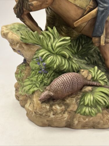 Jim Beam Cowboy Bronco Armadillo Decanter LE 1000 1994 Dallas TX *Slight Damage* - Picture 6 of 24