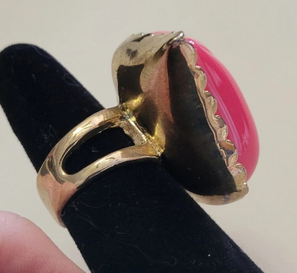 Anillo Betsey Johnson Primera Fecha Labios Rosa Tono Dorado Raro Talla 8 Foto 4 de 4