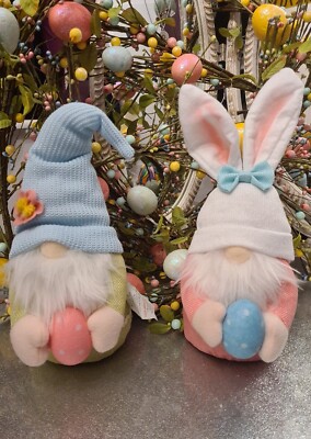TK Maxx 2 Ostern Frühling Pastell Blau Rosa Grün & Weiß Gonk Wichtel Biegeohren