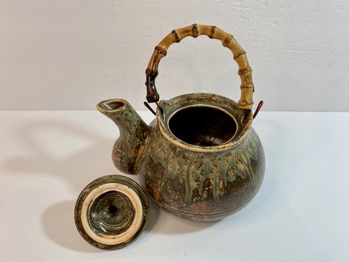 Studio Art Pottery Ceramic Stoneware Teapot w Bamboo Handle Lid - Picture 5 of 9