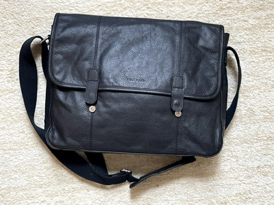 Cole Haan Messenger Bag Black Leather Crossbody Snap Closure