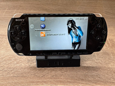 Sony PSP-3004 PlayStation Portable Konsole Schwarz - NO-UMD-Mod mit CFW