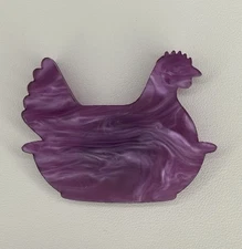 Plastic Acrylic Hen on Nest Chicken Purple Pearlescent Magnet