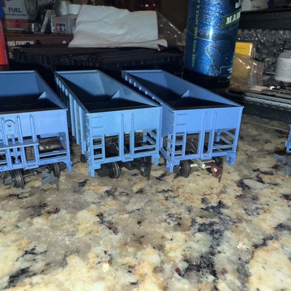 6 HO Boston & Maine 2 Bay Hopper Car BM10056 all steps, wheels, couplers present - Image 4 of 4