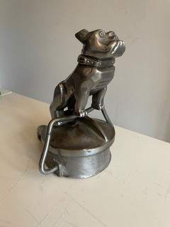 Tapa abatible de radiador MACK TRUCK RARO de 1930 con adorno de capucha MACK BULLDOG