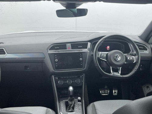 2020 Volkswagen Tiguan 2.0 TDI R-Line Tech SUV 5dr Diesel DSG 4Motion Euro 6 (s/ - Picture 7 of 20