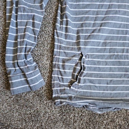 Rip Curl Gray and White Striped Size Medium Hooded Midweight Sweatshirt - Picture 2 of 11