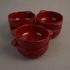 Sechs Rote Keramik Suppentassen
