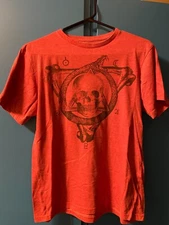 dark cult pop culture T-shirt with witchcraft uroboros and skull themes size M