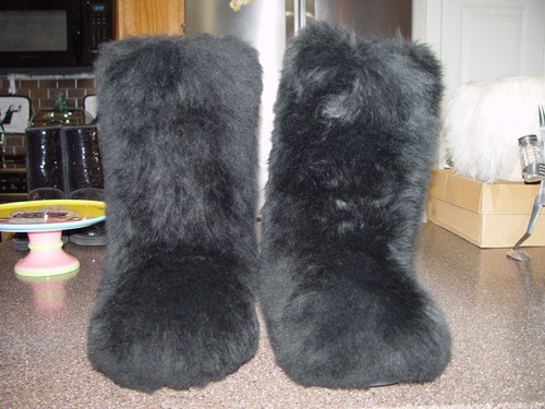 UGG FLUFF MOMMA BLACK BOOTS SIZE 10 
