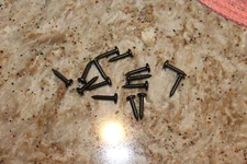 Sony Screws From a SAVA D900 Surround Tower