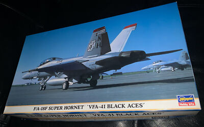 Hasegawa F/A-18F Super Hornet VFA-41 Black Aces   1/72