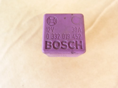 Relais Kraftstoffpumpe Opel Corsa Astra Vectra 90464759