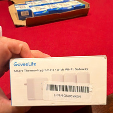 GoveeLife Temperature & Humidity Sensor w/ Wi-Fi Gateway H5151/H5110 White