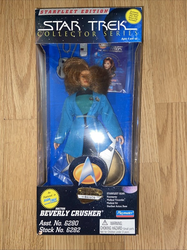 1995 Star Trek Collector Series Starfleet Edition Dr Beverly Crusher Figure NEW