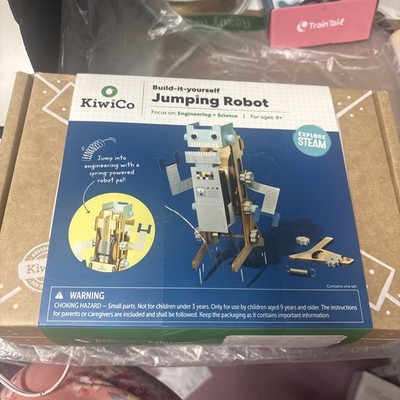 NEW KiwiCo Jumping Robot Engineering Science Kit Explore STEAM Ages 9+ Sealed