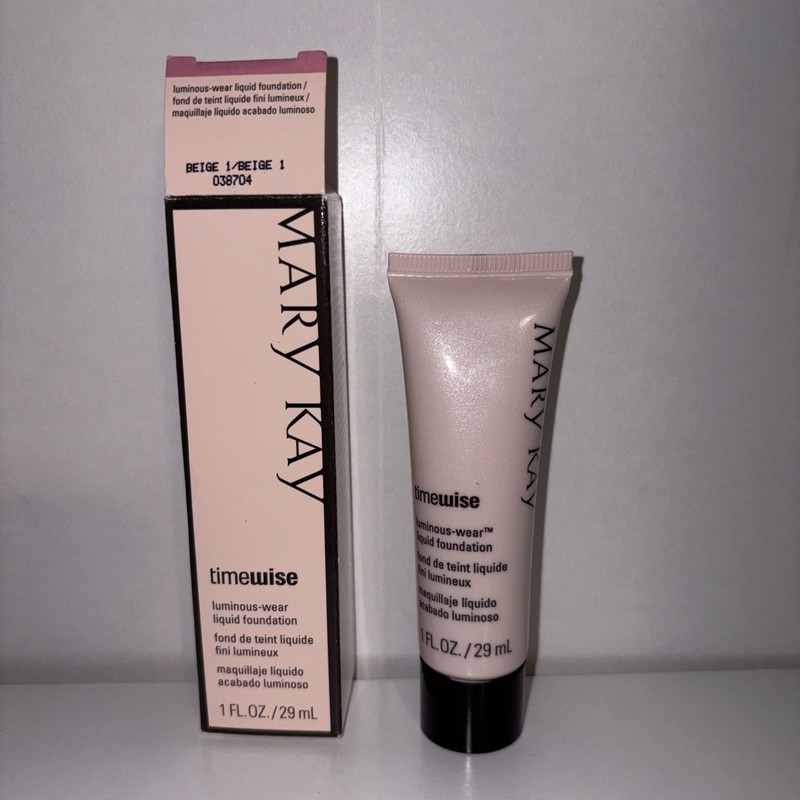 1 Mary Kay Timewise LUMINOUS Wear BEIGE 1 Foundation New in Box