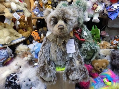 Charlie Bears Mrs Williams Ltd Nr. 87 von Charlie Bears SJ6501