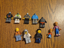 LEGO MINIFIGURE LOT 5 with heads, 5 without heads. Please read description.
