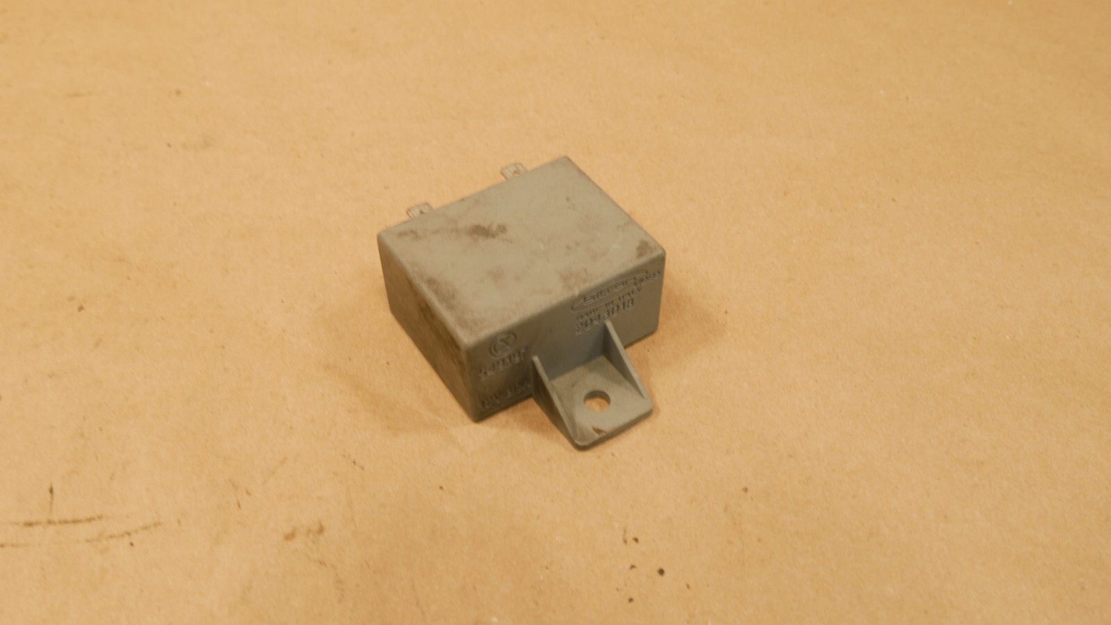 Ferrari 348 355  Door Locking Control Unit PN 139522