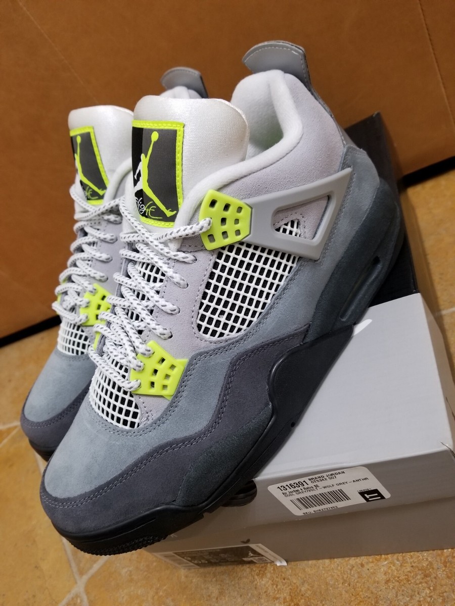 nike air max 95 nike air jordan iv shoes