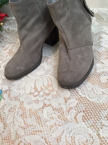 Old Navy - Ankle Boots - Womens - Size 6- Stacked Heels - Olive / Gray- 23077 - Bild 7 von 8